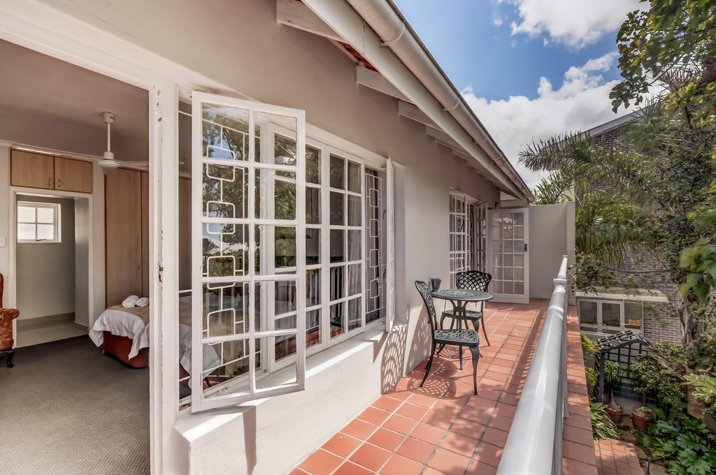 First Avenue Guesthouse Port Elizabeth Exterior photo