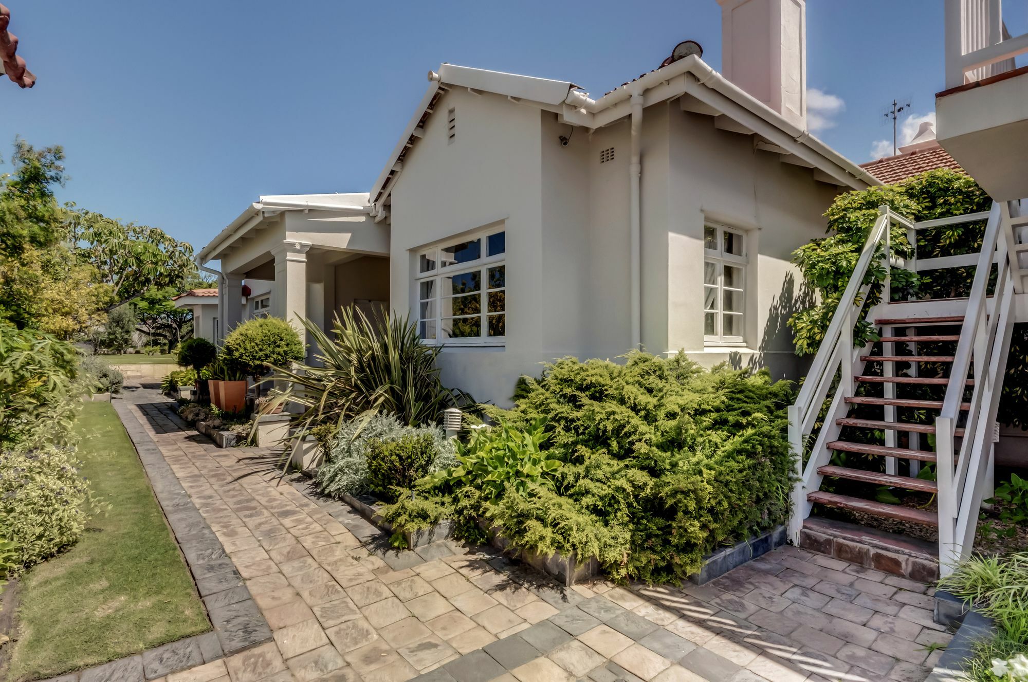 First Avenue Guesthouse Port Elizabeth Exterior photo
